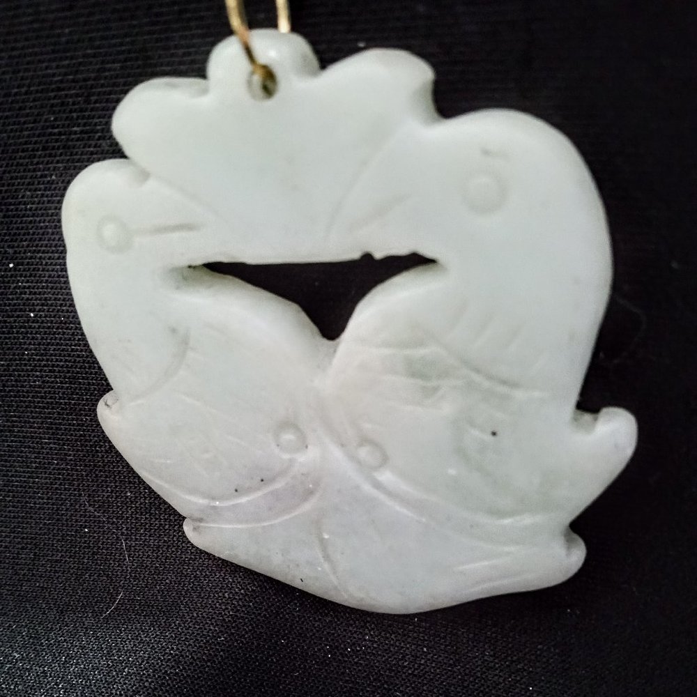 Vintage Stone pendant and beaded necklace.